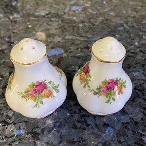 Vintage Royal Albert Old Country Roses Salt & Pepper Set